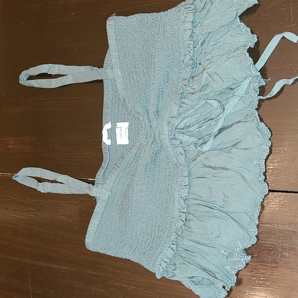 Aritzia Wilfred Scrunch Crop Top